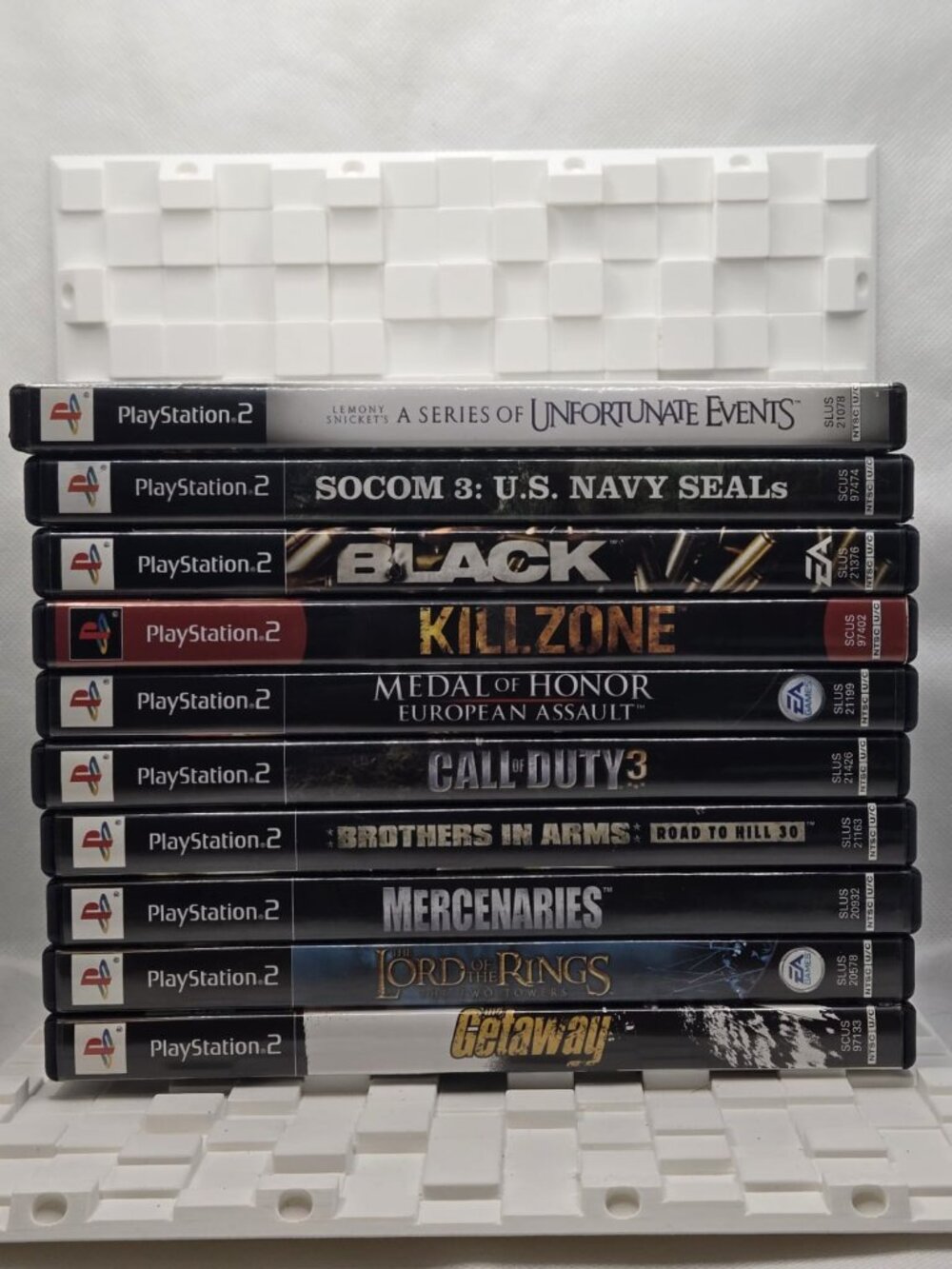 PS2 Lot of 10 Games Black Killzone Call of Duty 3 Mercenaries CIB Near Mint